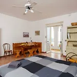 Corte Degli Ulivi * 비코에쿠엔세